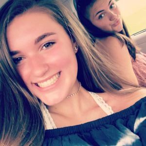 Meet your Posher, Karissa